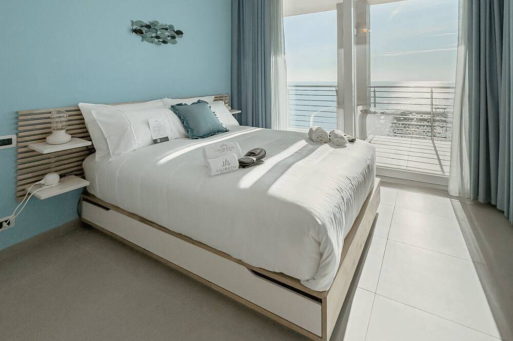 Sunset - Lilibeth Luxury Suites  in Salerno, Tyrrhenian Coast Campania