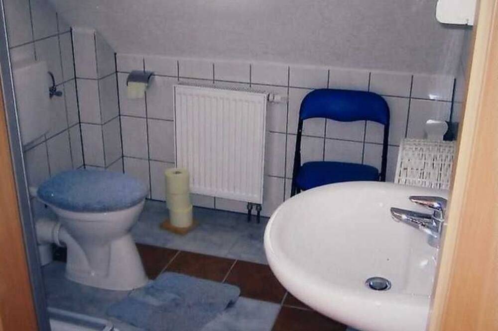 Ferienwohnung am Kreßinsee - Ferienwohnung 1              2-6 Personen in Walow, Mecklenburgische Seenplatte