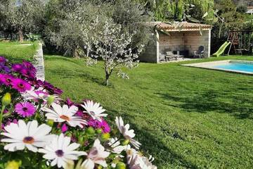 Gîte pour 6 personnes, avec jardin et terrasse à Saint-Jeannet