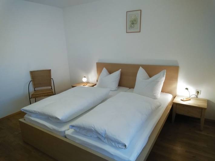 Ganze Ferienwohnung, Ferienwohnung Rappl - Ferienwohnung- 2 Personen, 80qm, 1 Schlafzimmer, Balkon,  Wlan in Schleching, Bayerische Alpen