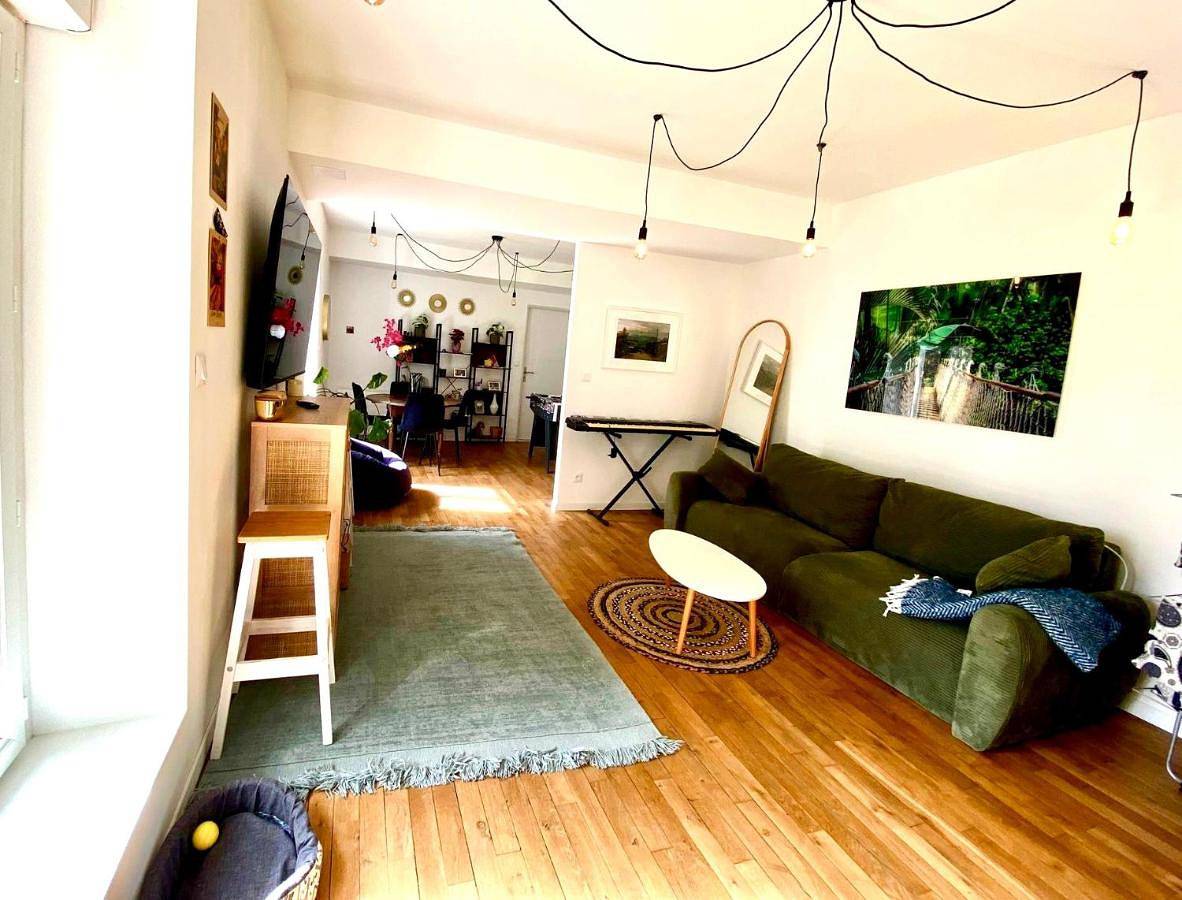 Appartement entier, Grand T2 proche de la gare de Poitiers in Buxerolles, Vienne (France)