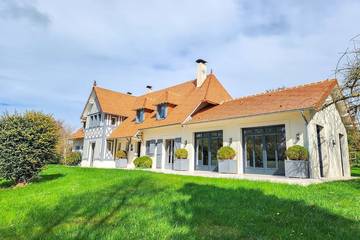 Gîte pour 15 personnes, avec jardin et terrasse à Canapville
