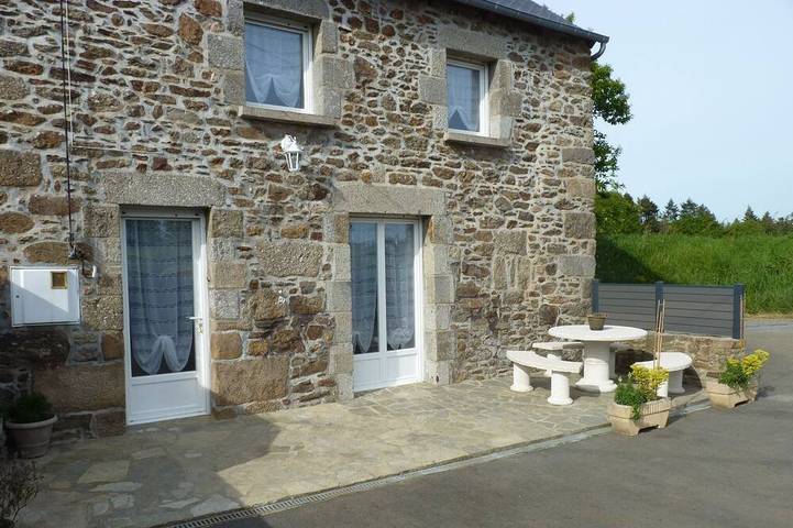 Maison de vacances pour 4 personnes, avec terrasse ainsi que jardin et jacuzzi - 1