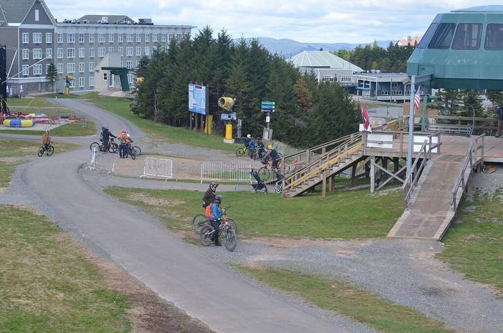 Ferienwohnung für 5 Personen, mit Whirlpool und Balkon - 1