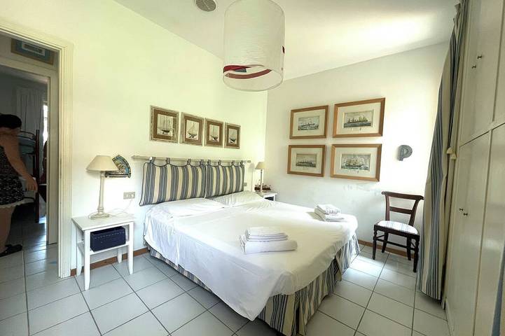 Appartamento intero, Climatizzato 2 camere, terrazzo, in comprensorio privato a pochi passi dal mare in Rio Marina, Rio