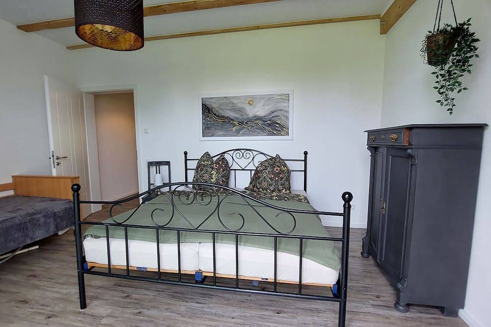 Entire apartment, Barrier-free apartment \"Lena\" on the farm, also for wheelchair users in Zahna-Elster, Fläming Heath