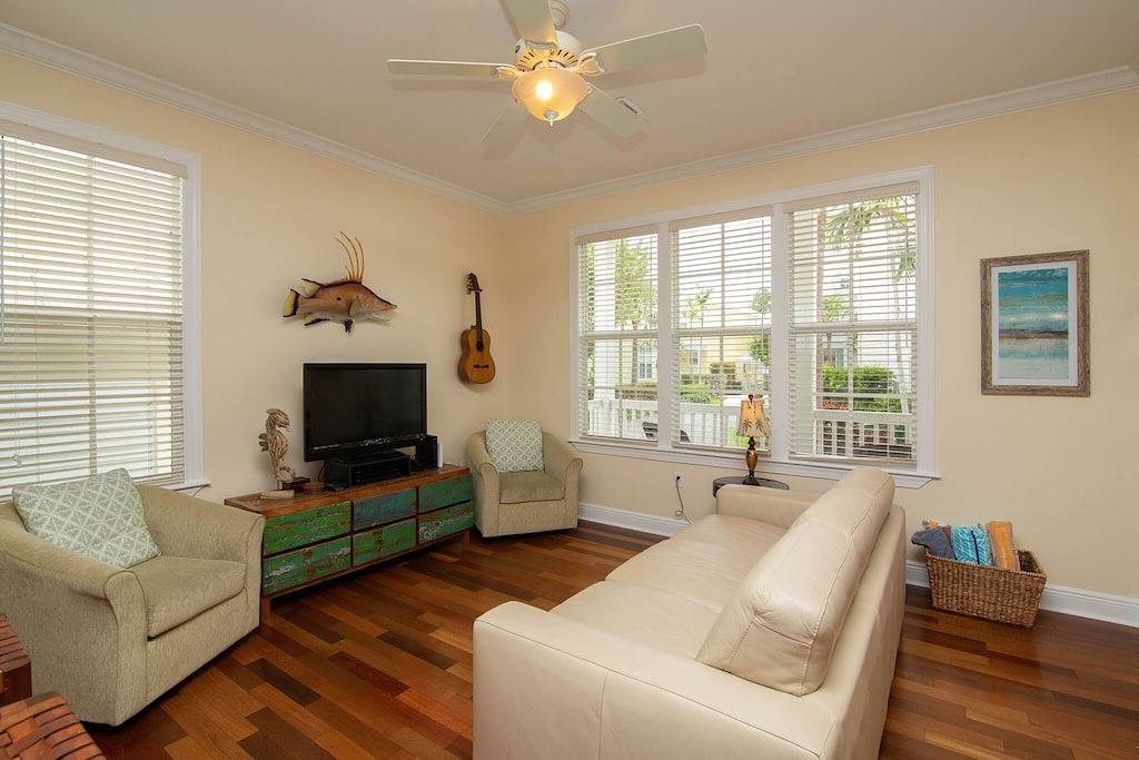 Islamorada Haus in Anglers Reef mit Meerblick, Dock, Com Pool & Privatstrand in Windley Key, Islamorada