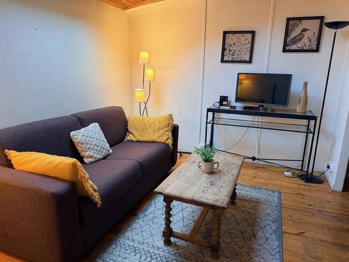 Gîte pour 4 personnes, avec jardin à Pommiers - 3