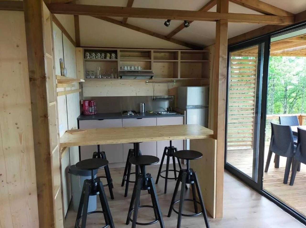 Chalet 3 étoiles - Piscine - efchbf in Saint-Cirq-Lapopie, Causses du Quercy Regional Nature Park