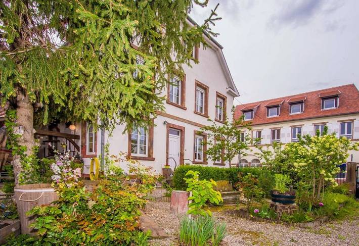 Location de vacances pour 8 personnes, avec Terrasse ainsi que Jardin et Vue à Barr