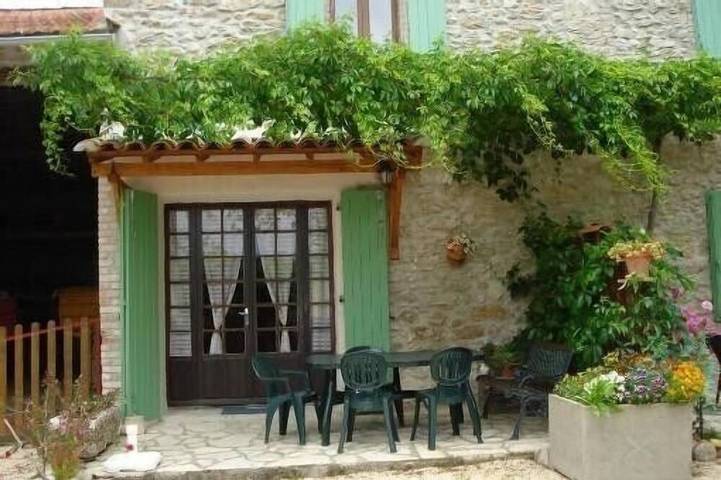 Gîte pour 5 personnes, avec Jardin à Ribaute-les-Tavernes