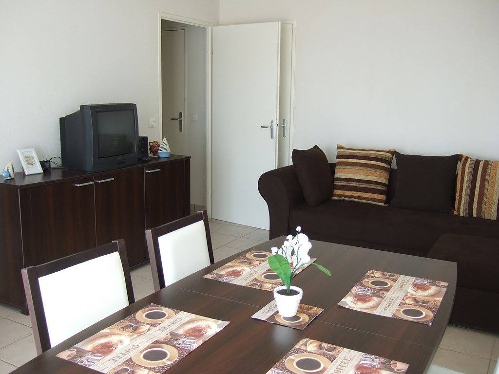 Ganze Ferienwohnung, Wohnung für höchstens 4 Personnen in Residenz mit Pool in Biscarrosse Plage, Biscarrosse