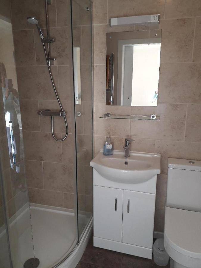 Double Room with Private Bathroom in Derbyshire