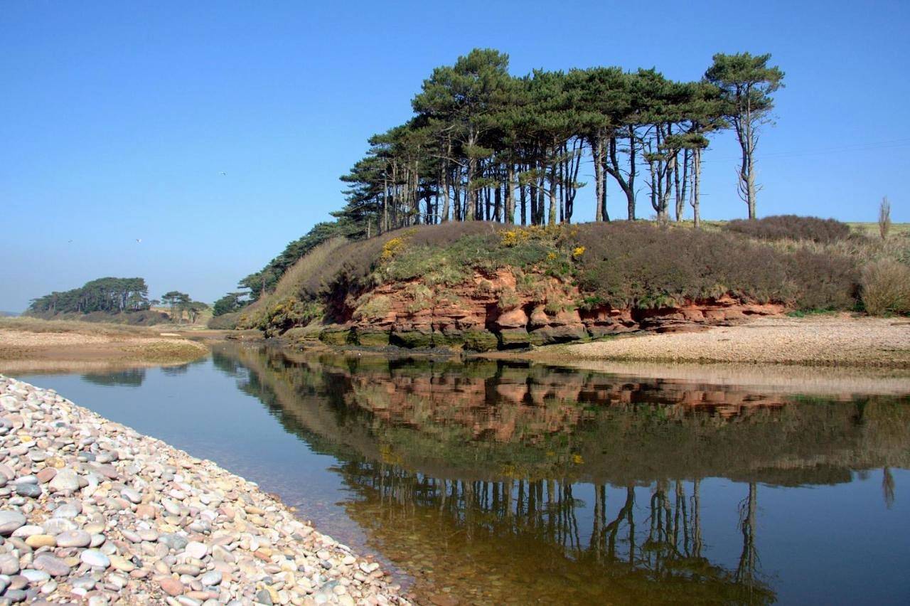 Twin Room with Shower in Budleigh Salterton, Devon