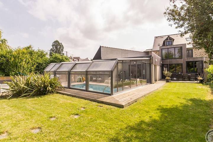 Gîte pour 10 personnes, avec jardin