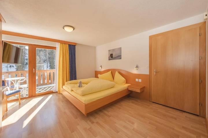 Ferienwohnung Jil-Marie Wohnung Nr. 3 - Wohnung für 1-2 Personen in Compatsch (Samnaun), Samnaun
