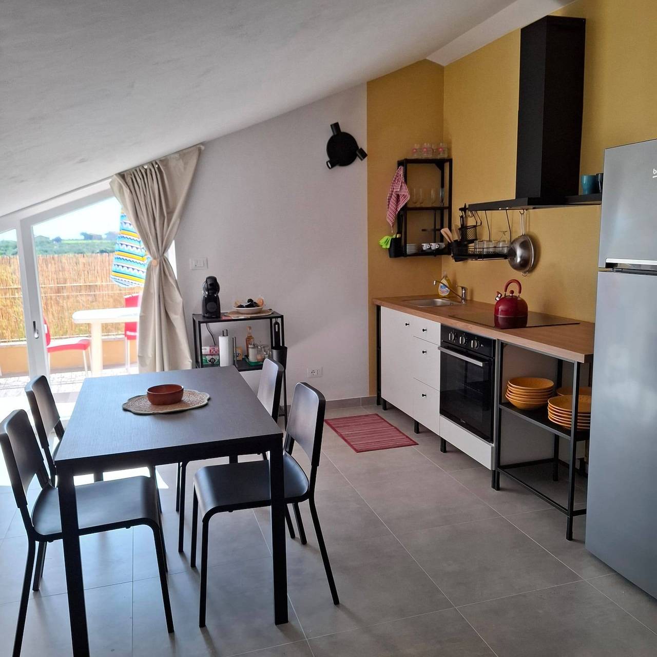 Appartement entier, Appartement confortable avec terrasse – Costa dei Trabocchi in San Vito Chietino, Province de Chieti