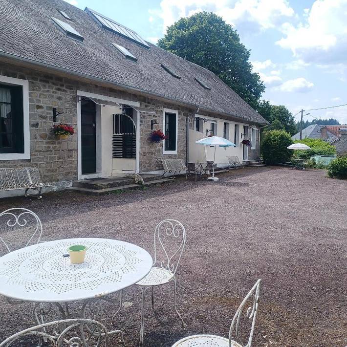 Gîte pour 5 personnes, avec jardin et vue à Gimel-les-Cascades