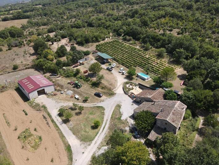 Gîte pour 5 personnes, avec vue et piscine ainsi que jardin et terrasse à Pompignan - 3