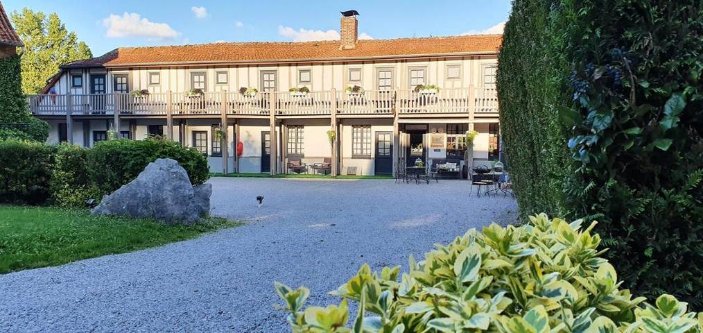 Hôtel pour 2 personnes, avec jardin, animaux acceptés à Montcavrel - 2