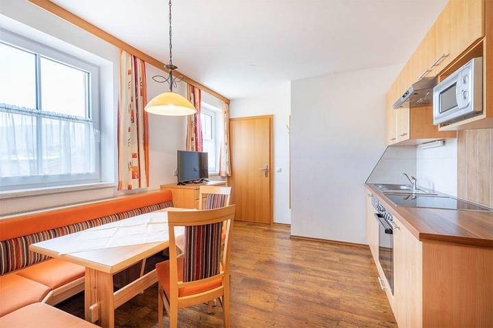 Ferienwohnung für 2 Personen, mit Terrasse und Garten sowie Sauna in Flachau - 4