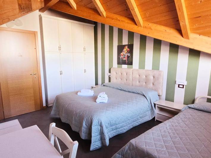 Albergo a gestione familiare per 5 persone, con panorama e terrazza - 1