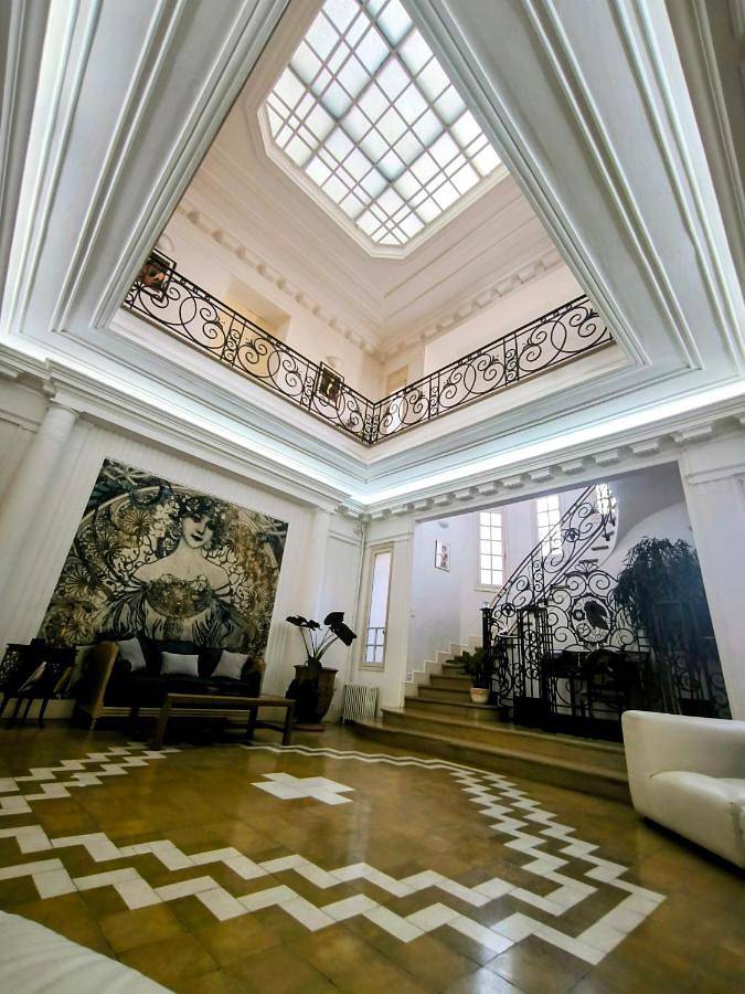 Chambre d’hôte pour 2 personnes, avec Balcon et Terrasse ainsi que Jardin et Piscine