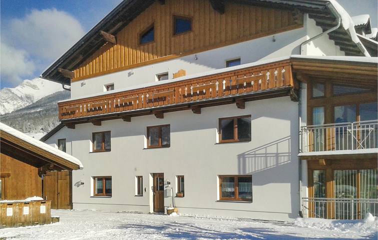 Geheel vakantieappartement, Appartement met bergzicht en parkeerplaats in Ehrwald in Ehrwald, Ammergauer Alpen (Oostenrijk)