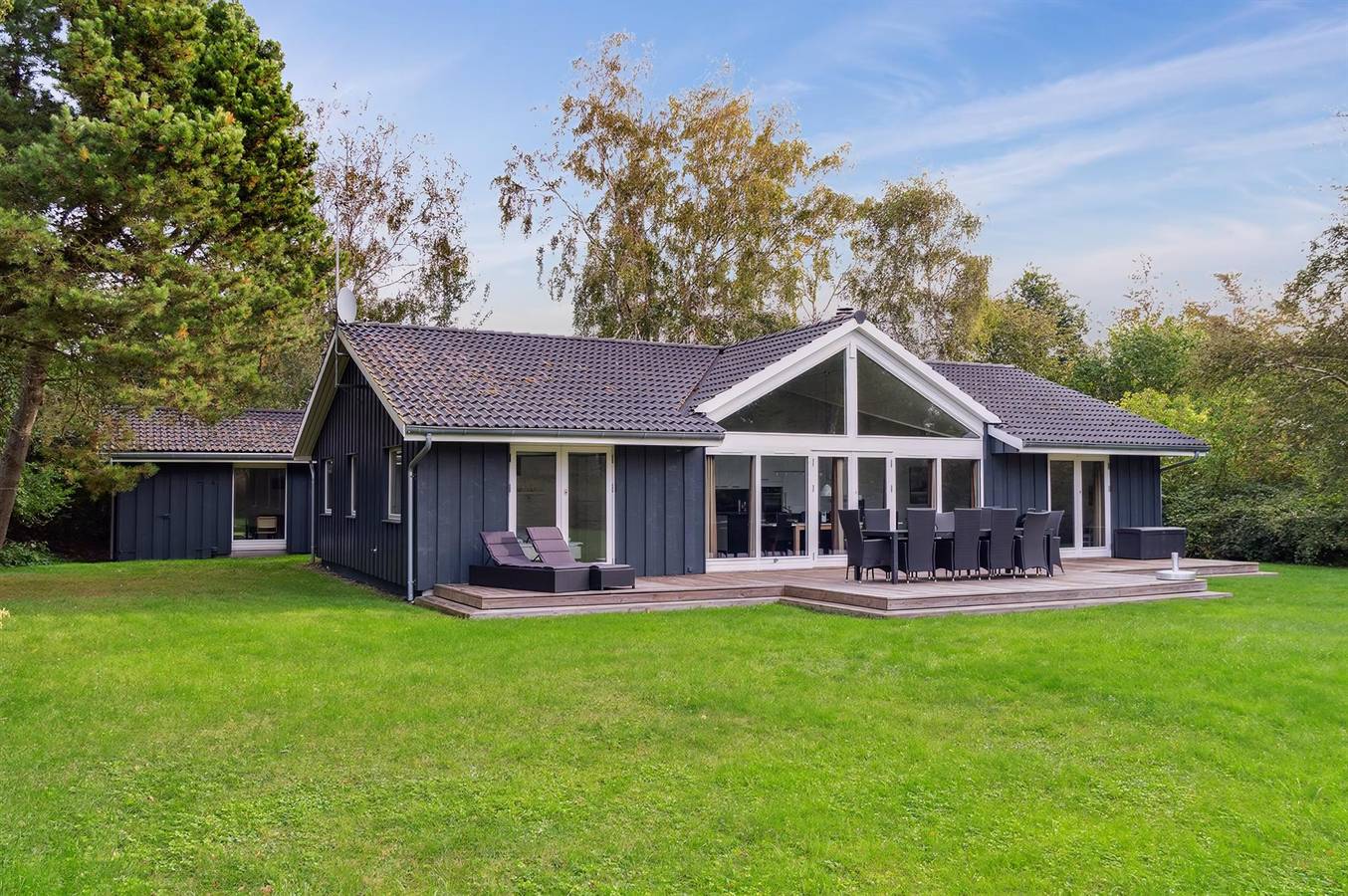 Pet friendly home in Nykøbing Sj with sauna in Overby Lyng, Nykøbing Sjælland