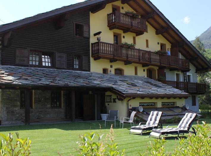 Location de vacances pour 2 personnes, avec sauna ainsi que jacuzzi et jardin dans Brusson - 2