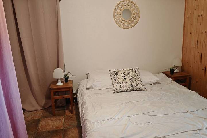 Gîte pour 4 personnes, avec jardin dans Septmoncel Les Molunes - 2