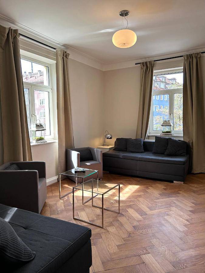 Ferienwohnung für 8 Personen, mit Balkon und Ausblick in München Schwabing - 3