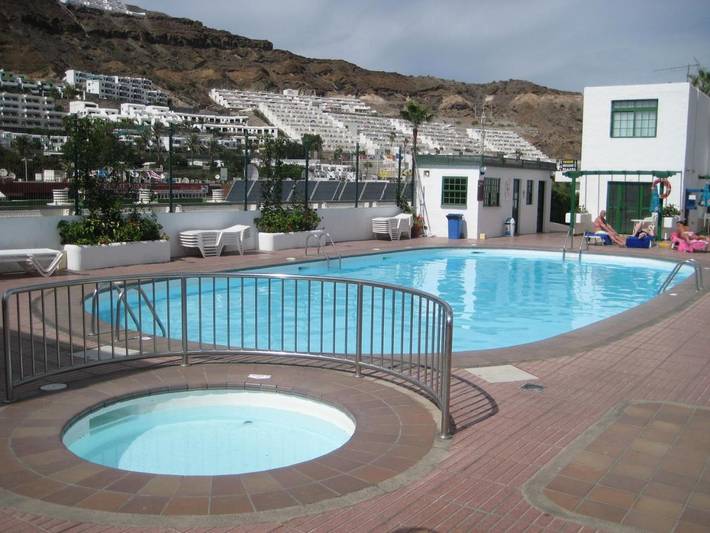 Bungalow für 4 Personen, mit Pool und Garten sowie Balkon in Puerto Rico (Gran Canaria) - 2