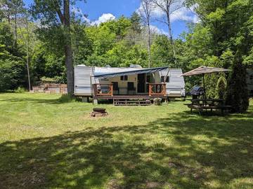 Mobile Home for 4 People in Ontario, Photo 3