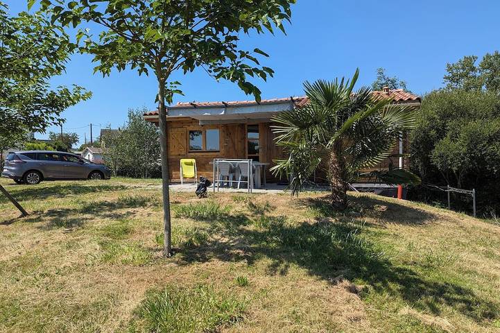 Gîte pour 4 personnes, avec Terrasse et Jardin à Tanus