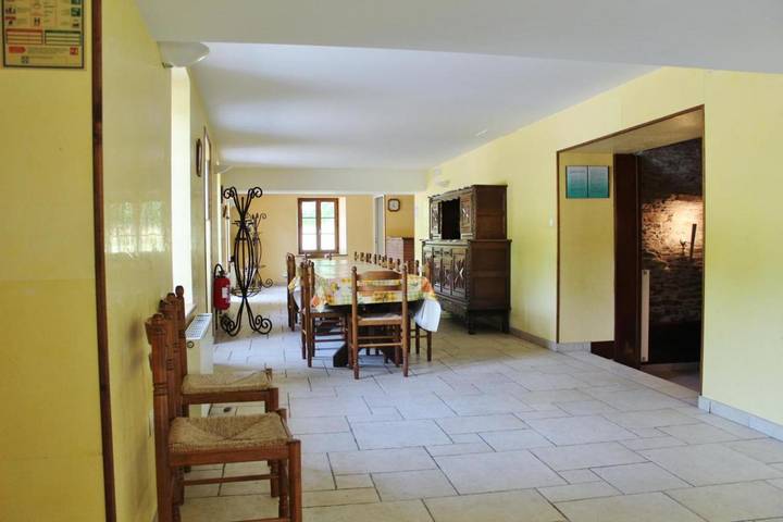 Location de vacances pour 19 personnes, avec terrasse dans Neufmanil - 4