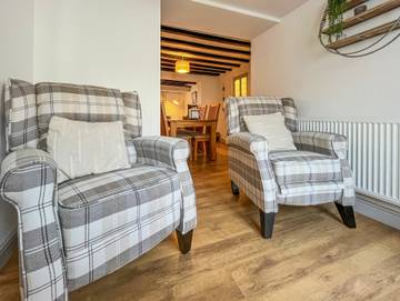 Holiday Rental for 7 People in Beaumaris, Isle of Anglesey, Photo 1