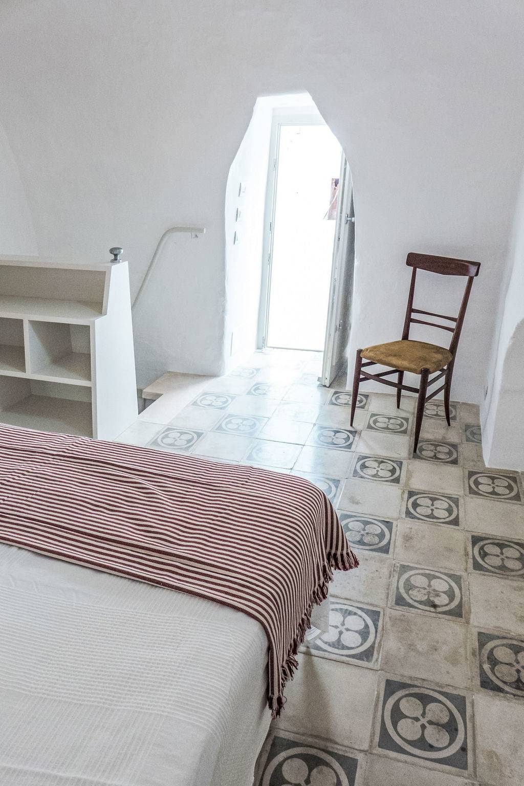 Appartamento intero, Via Garibaldi in Locorotondo, Provincia di Bari