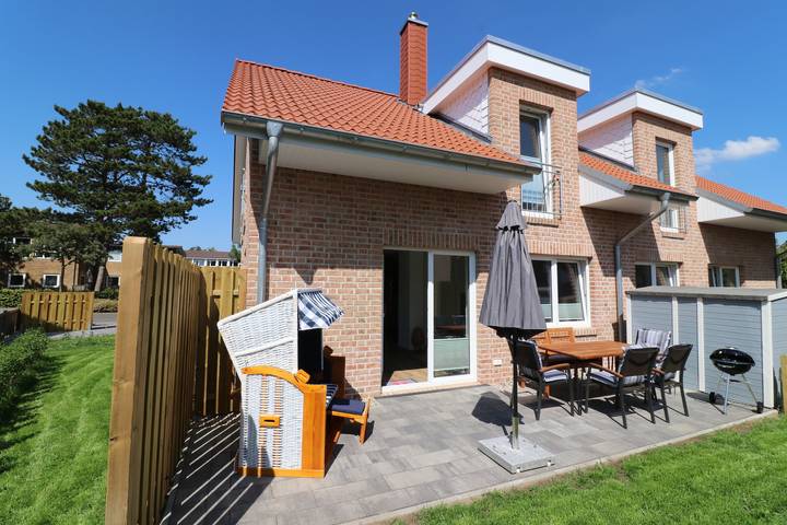 Ferienhaus mit Meerblick für 6 Personen, mit Terrasse und Garten