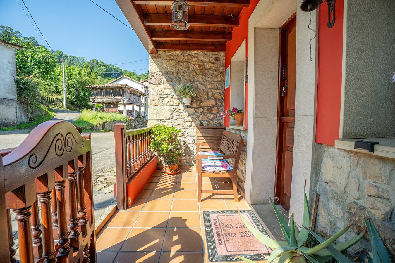 Ferienhaus 'Paz Y Tranquilidad' mit Bergblick, Gemeinschaftsterrasse und Wi-Fi in Villamayor (Piloña), Piloña