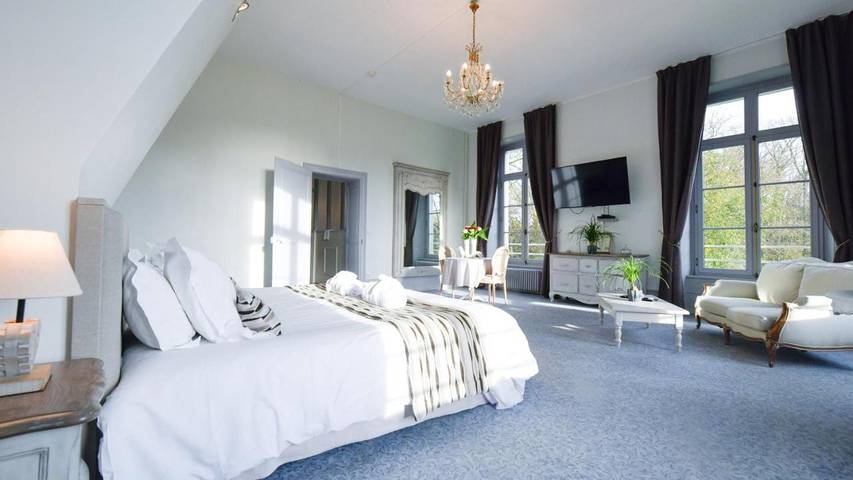 Location de vacances pour 2 personnes, avec terrasse et piscine ainsi que vue et sauna, animaux acceptés dans Gézaincourt