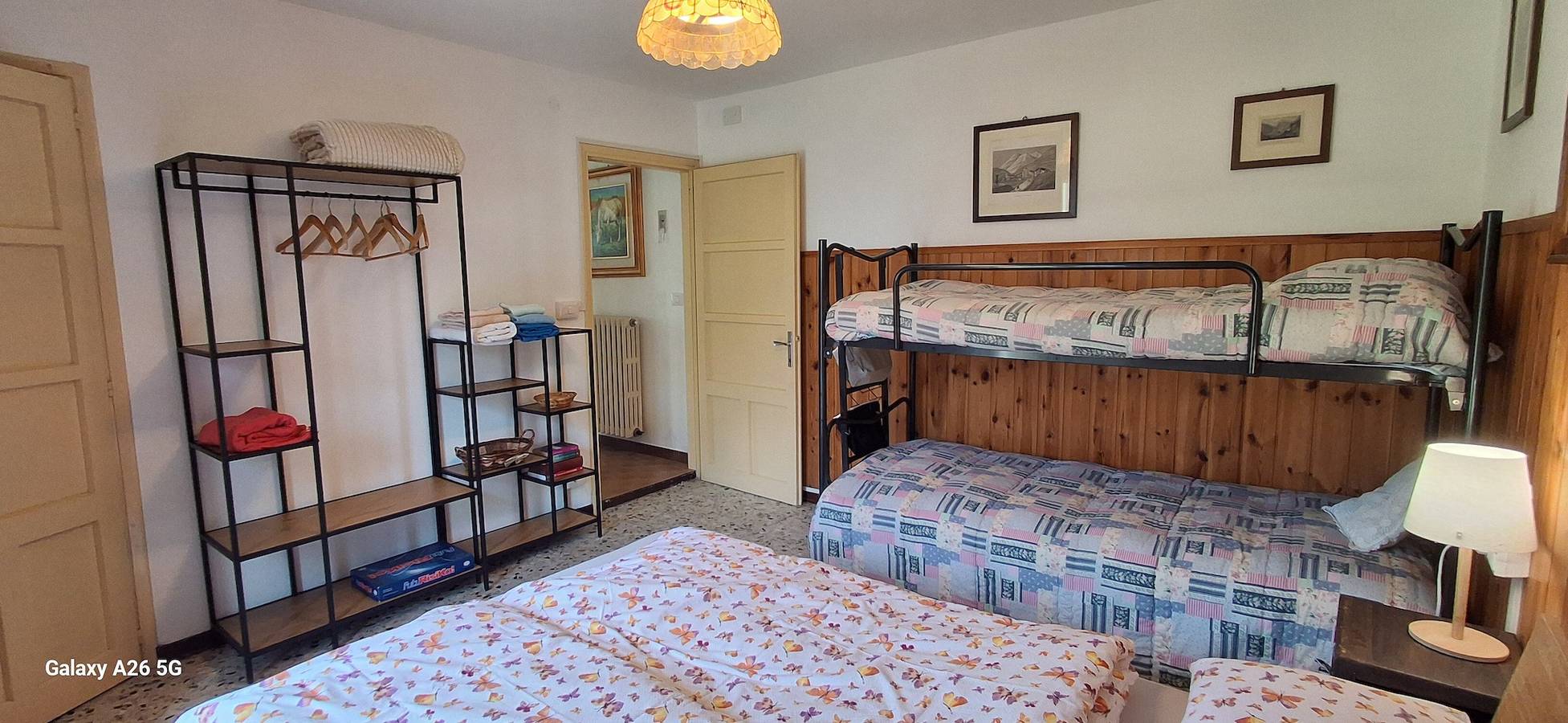 Ganze Wohnung, Ferienwohnung 'Il Melo' mit Bergblick und Gemeinschaftsgarten in Trasquera, Verbano-Cusio-Ossola