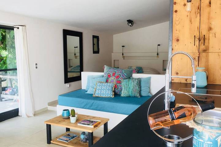 Chambre d’hôte pour 3 personnes, avec jardin à Noves - 2