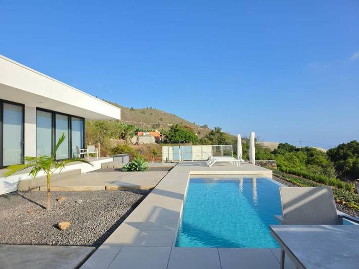 Villa für 4 Personen, mit Whirlpool und Terrasse sowie Pool und Ausblick auf La Palma - 2