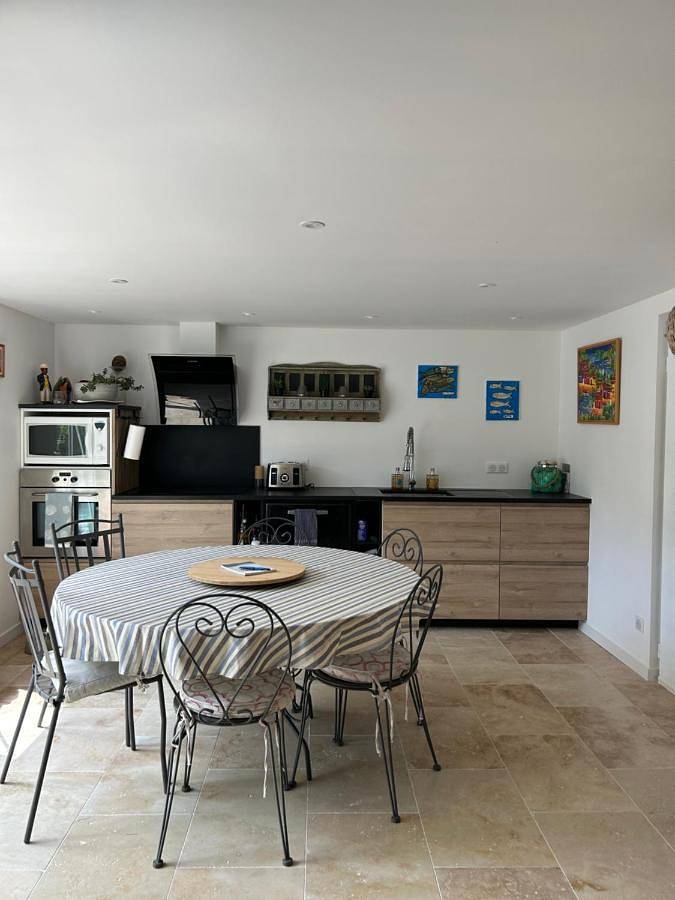 Chambre d’hôte pour 4 personnes, avec piscine ainsi que jardin et vue à Sète - 2