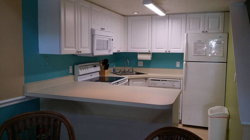 Vacation rental for 4 people, with balcony and hot tub as well as pool in Cape Canaveral