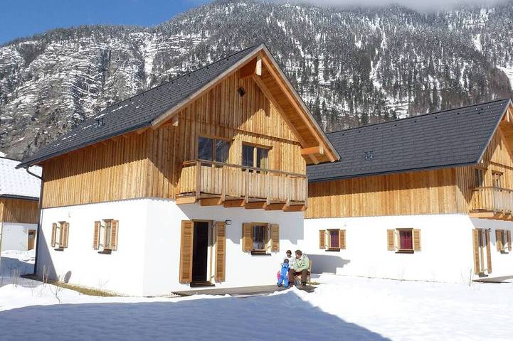 Casa rural para 6 personas, con balcón y piscina además de jardín y sauna - 1