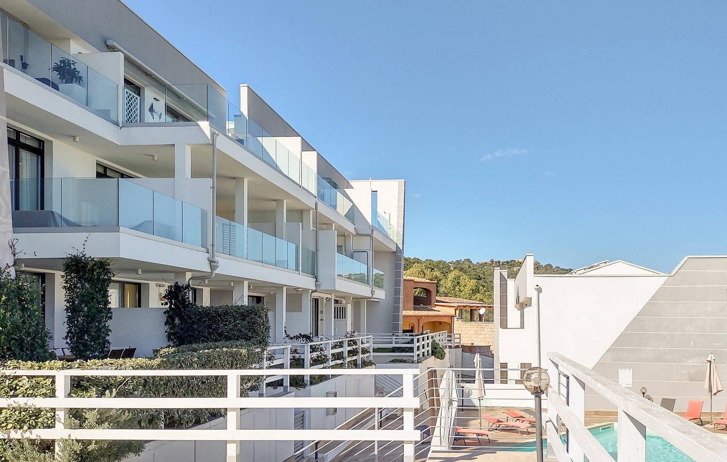 Appartamento intero, Appartamento con vista mare, terrazza e Wi-Fi, a 700 m dalla spiaggia in Cannigione, Arzachena