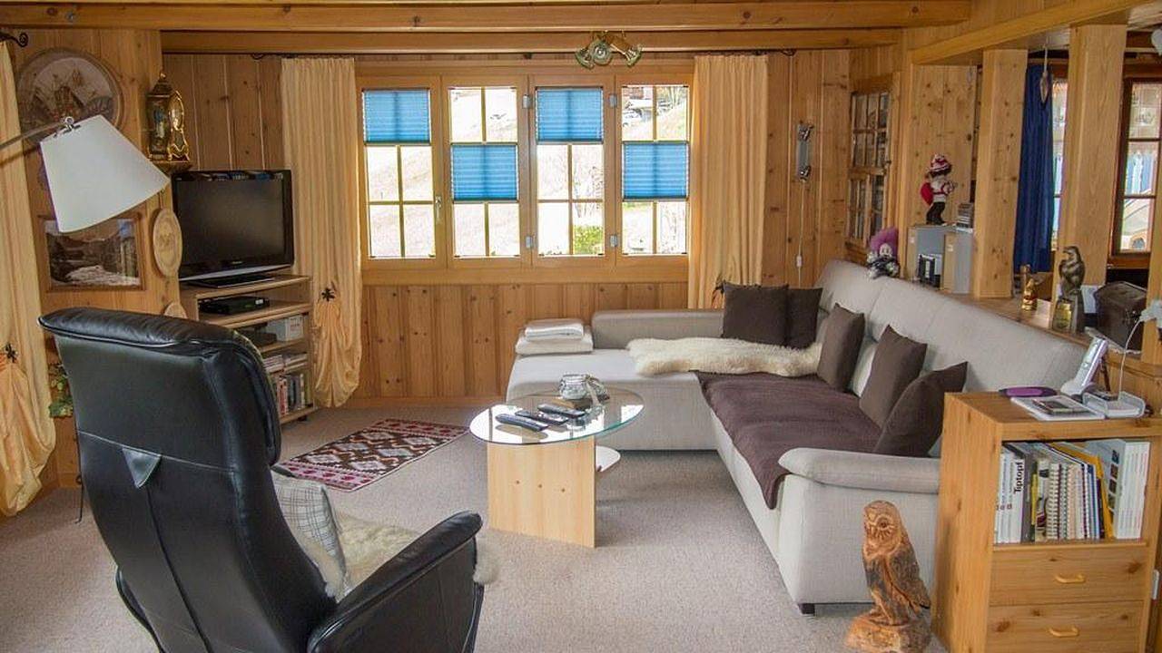 Entire holiday apartment, Holiday apartment for 2 people with garden in Frutigen, Frutigen - Lenk - Adelboden