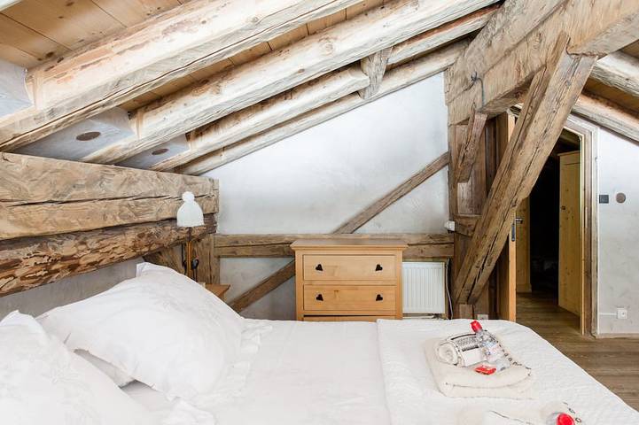 Chalet sleeps 15 in Montriond, Les Portes du Soleil